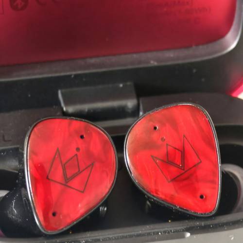 Noble Audio Amadeus 真無線藍牙
耳機