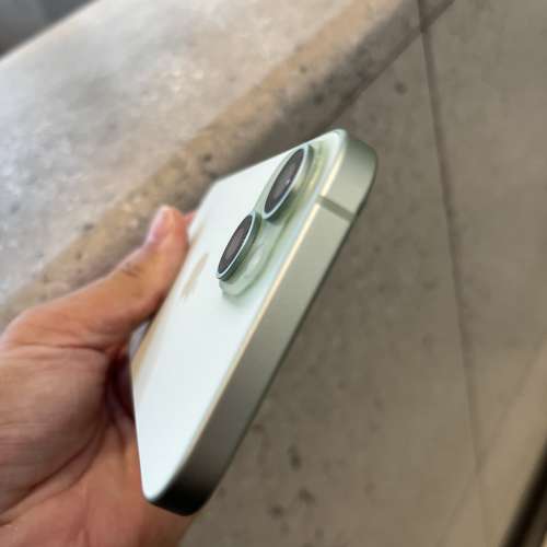 iPhone 15 256gb,港行雙卡，電池健康度90，冇修冇拆，所有原裝，所有功能正常！