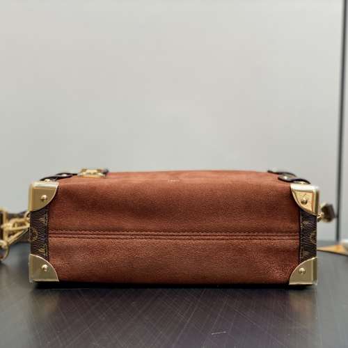 N15072棕色 磨砂皮软盒子