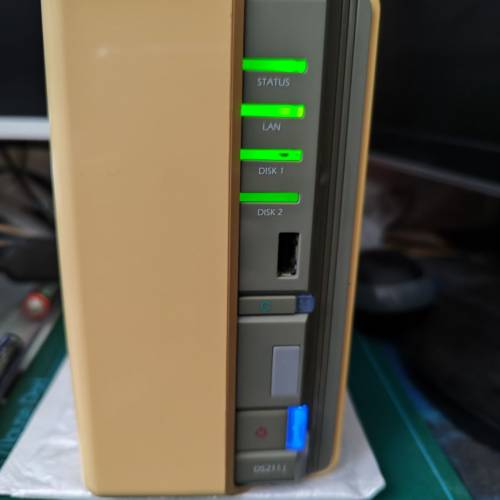 Synology DiskStation DS211j.NAS.2 bay. 跟火牛，已簡單安裝 跟2TB HDD