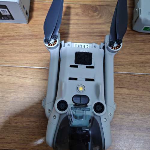 DJl MiNi 4 Pro 90%新。