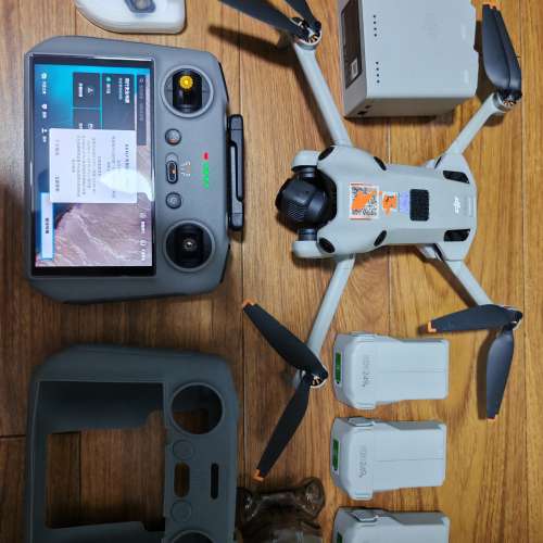 DJl MiNi 4 Pro 90%新。