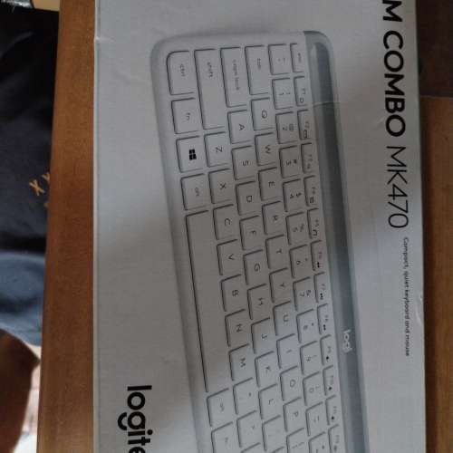 Logitech MK470 無線鍵盤滑鼠套裝