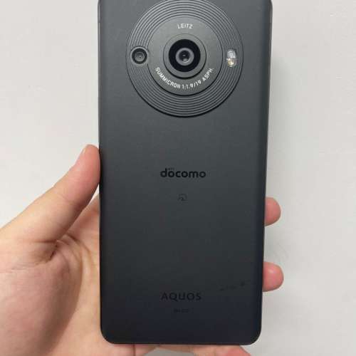 Sharp R8 pro（香港可用到5G網絡）