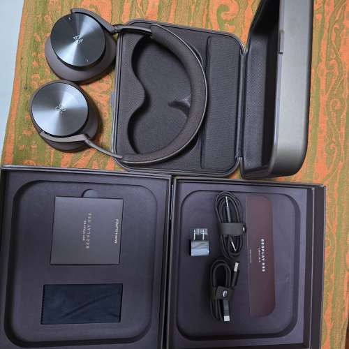 B&O Beoplay H95 chestnut Fullset