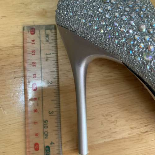 （代朋友放）全新日本牌子高跟鞋 從未著過