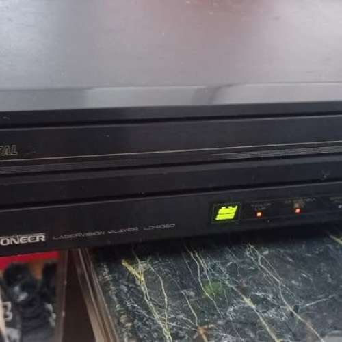 當年機皇，原裝 PIONEER 先鋒 Laservision LD-838D 大型鐳射光碟播放器 220V。請PM...