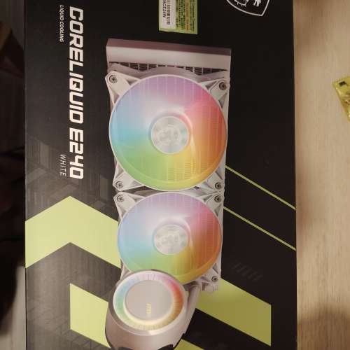 Msi 240 rgb冷排 + matx 喵機箱