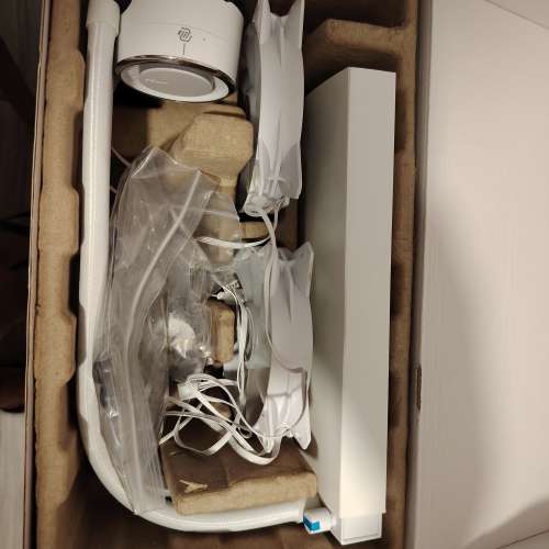 Msi 240 rgb冷排 + matx 喵機箱