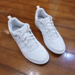 Decathlon Sneakers, Size 42, 99% new
