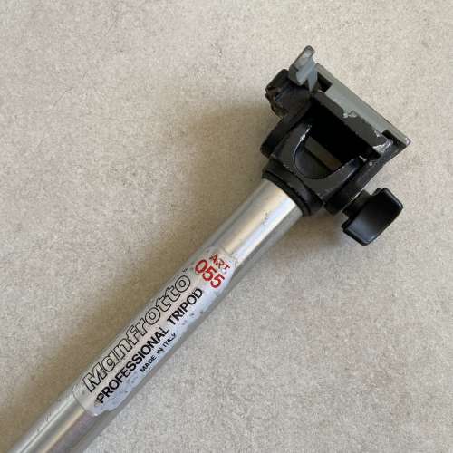 Manfrotto 055 單腳架