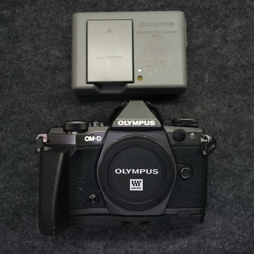 Olympus 限量版 EM5 Mark II 二代 鈦色