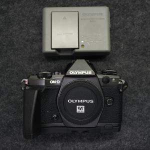 Olympus 限量版 EM5 Mark II 二代 鈦色