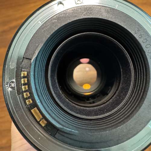 Canon EF 100mm 2.8 USM Macro lens