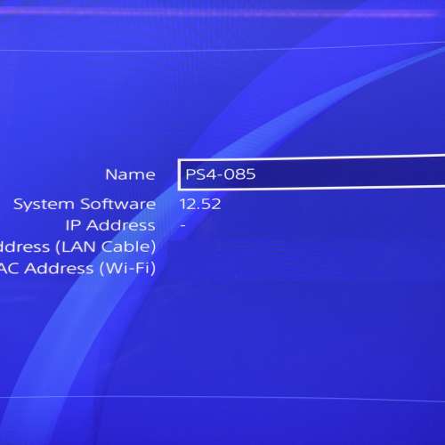 PS4 slim 連兩手制 (2TB)