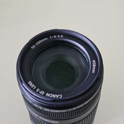 Canon EFS 55-250 f/4-5.6 IS