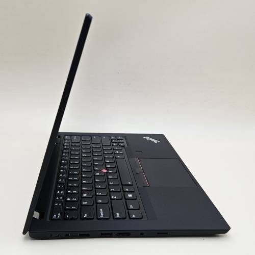 專業獨顯THINKPAD P43S i7-8665U 更強圖形性能14" Lenovo 16g ram 512g SSD 專業圖...