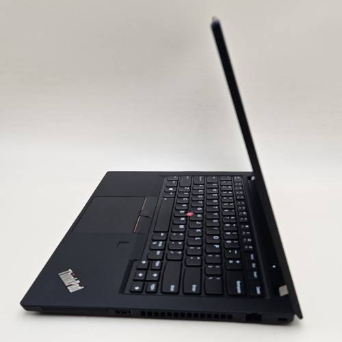 專業獨顯THINKPAD P43S i7-8665U 更強圖形性能14" Lenovo 16g ram 512g SSD 專業圖...