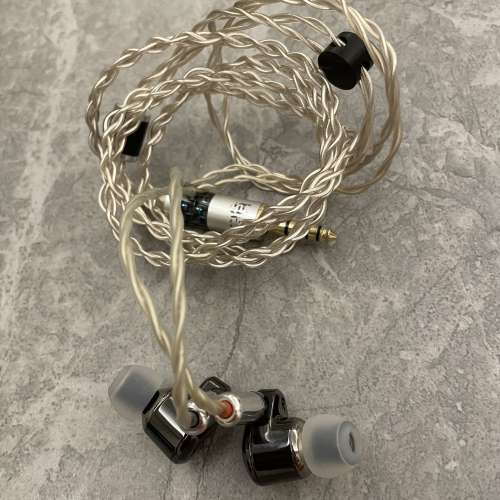 Campfire Audio Dorado 2020