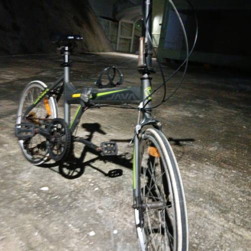 Java Betta 20吋摺車