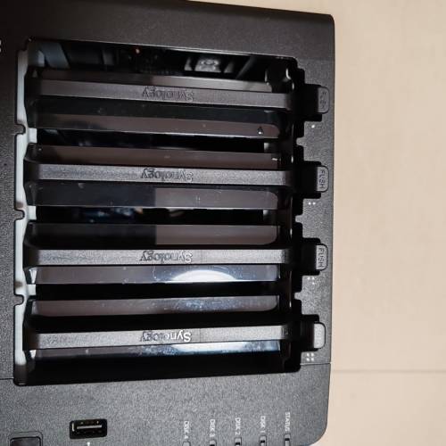 synology DS414 9成新