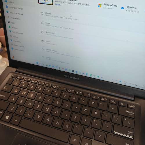 ASUS 華碩 Vivobook 筆記型電腦,14 吋 FHD 顯示器