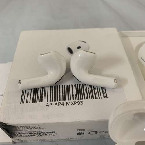 99%New Apple AirPods 4 w/ Active Noise Cancellation MXP93 保到17-6-2026