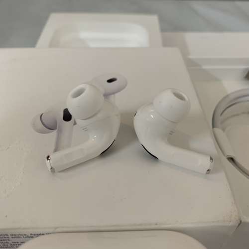 99%New Apple AirPods Pro 2 MagSafe Case (USB-C) MTJV3 保到1-5-2026