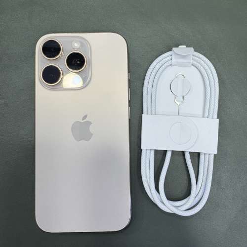 99%New iPhone 16 Pro 128GB 金色 香港行貨 蘋果保養到2026年8月7日 電池100% 有配...