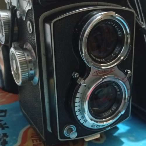 Yashicaflex model c (120 film camera)