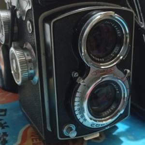 Yashicaflex model c (120 film camera)