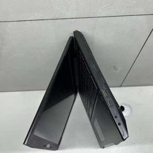 Intel&reg; Core&trade; i7-7700電競筆記本電腦，頂配 16G ddr4 記憶體，samsung 870 evo 2...