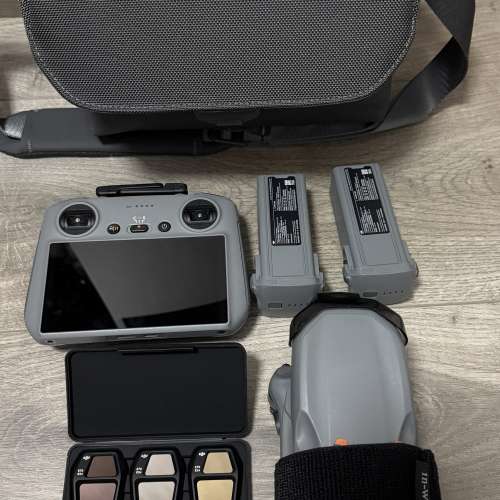 DJI Air 3S Fly More Combo (DJI RC 2) - 95% NEW