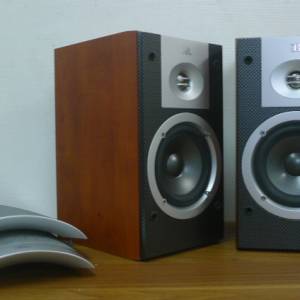 JBL  Venture series Monitor bookshelf