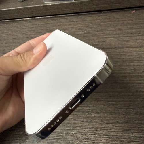 iPhone 14pro 512gb,港行雙卡、電池健康度83，所有原裝，所有功能正常！！