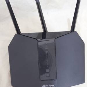 NETGEAR Nighthawk RAX30 AX2400 WIFI 6 ROUTER 路由器
