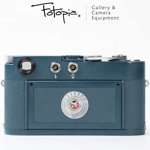 || Leica M2 - Kanto Repaint in semi-gloss Kanto blue grey (slight-use finish) ||