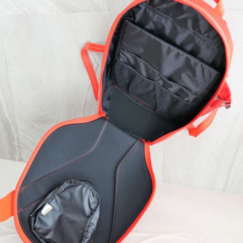 Hard shell Ferrari 法拉利Gear backpack (not Puma) 背囊 背包