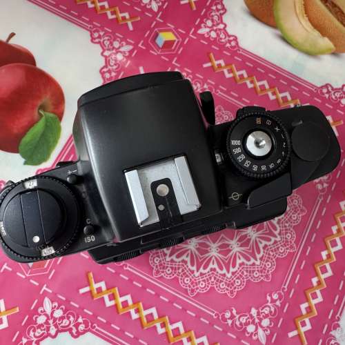 Leica R4 家人遺物 要抹油