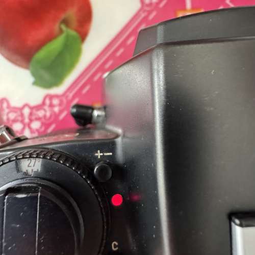 Leica R4 家人遺物 要抹油