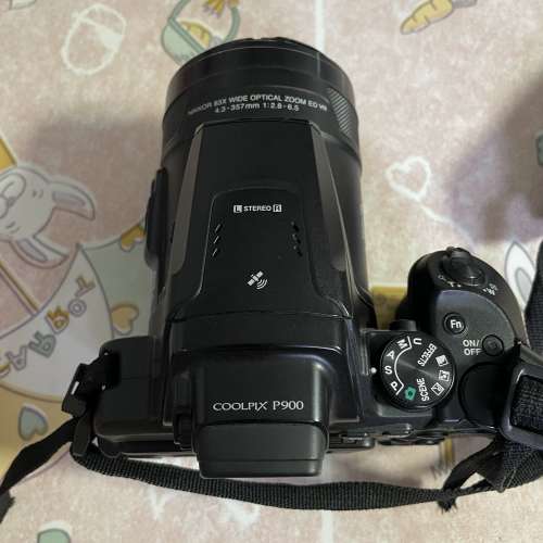 Nikon P900