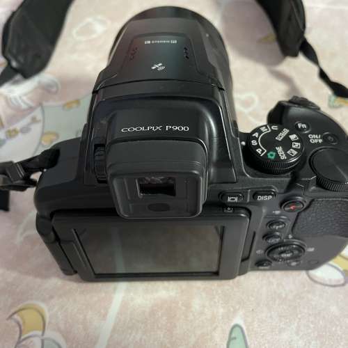 Nikon P900