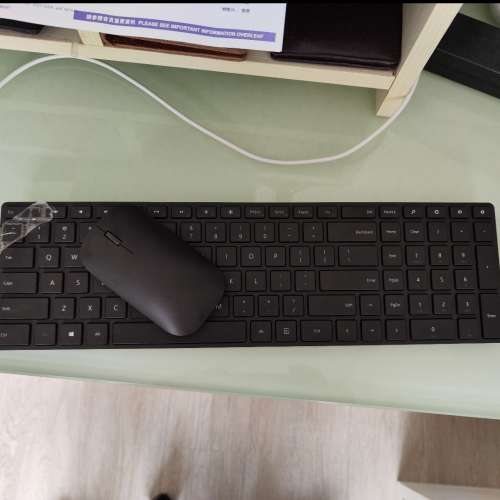 90%新Lenovo ThinkCentre 連DVD-RW & Lenovo 23" Monitor