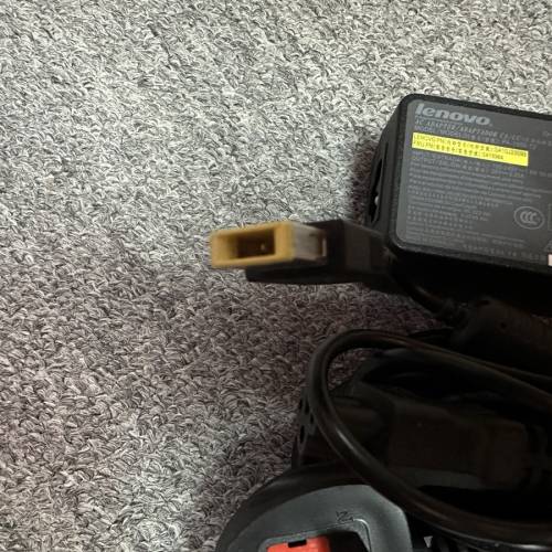 Lenovo 65W 筆記型電腦充電器