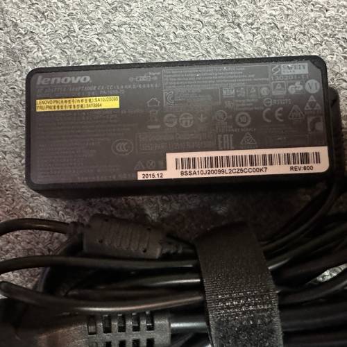 Lenovo 65W 筆記型電腦充電器