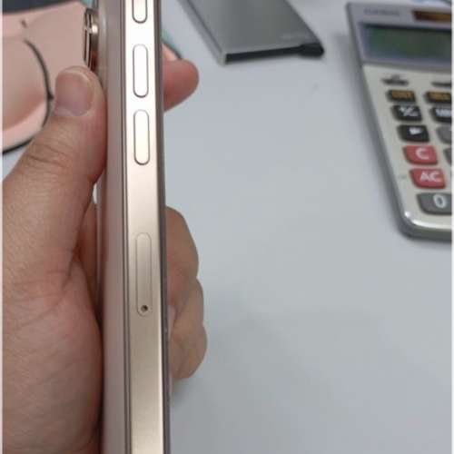 iPhone 16 pro 256gb 沙漠金