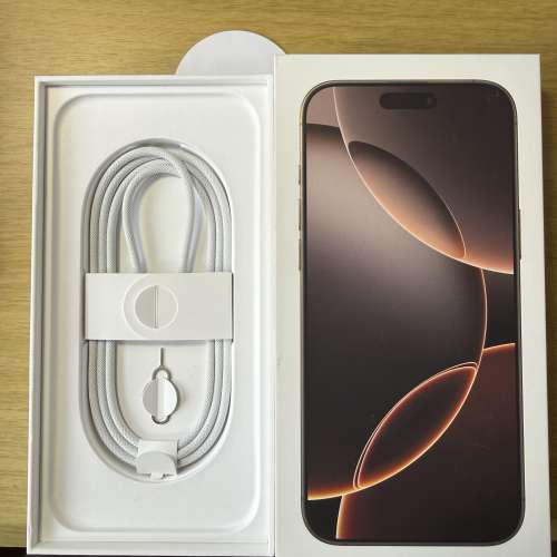 99% new IPhone 16 Pro Max 512 沙漠金