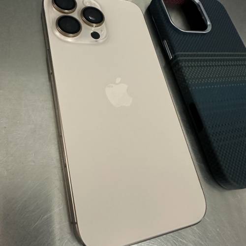 iPhone 16 Pro Max 512 GB 金色