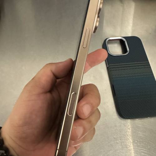 iPhone 16 Pro Max 512 GB 金色