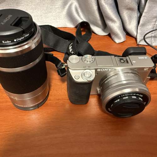 Sony A6000, 連16-50mm + 55-210mm鏡頭